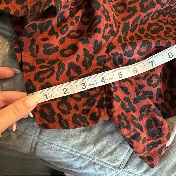 Nine West Shorts Women’s M Leopard Print NWOT - Picture 9 of 10